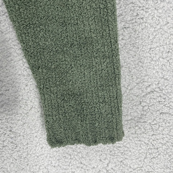 Wooby green v-neck long sleeve knit sweater women’s size small stretch material - Picture 6 of 11